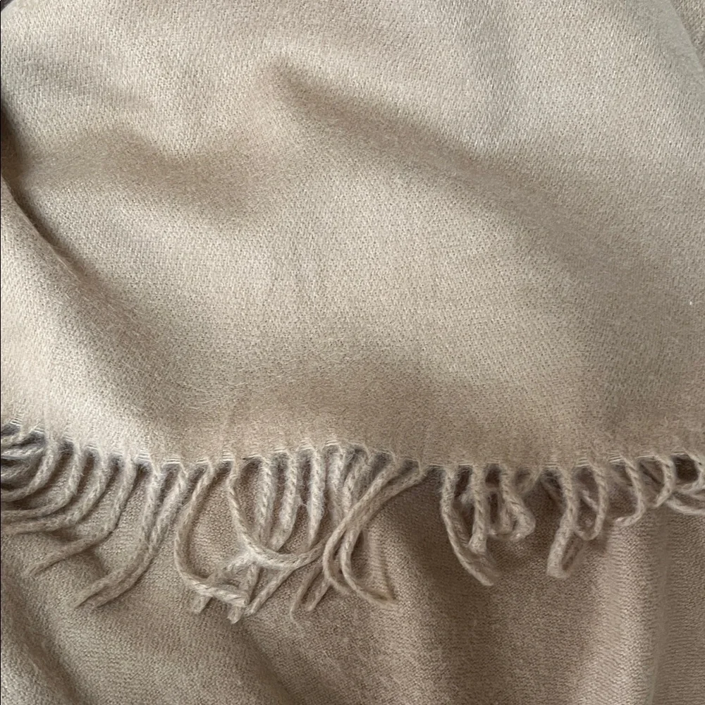 Gorgeous Tan/Beige Wool Fringed Poncho Shawl - Picture 2 of 4
